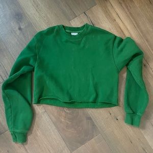 aritzia cropped sweatshirt